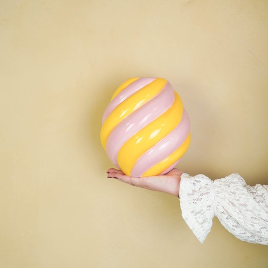 VASE SWIRL RUND GELB ROSA