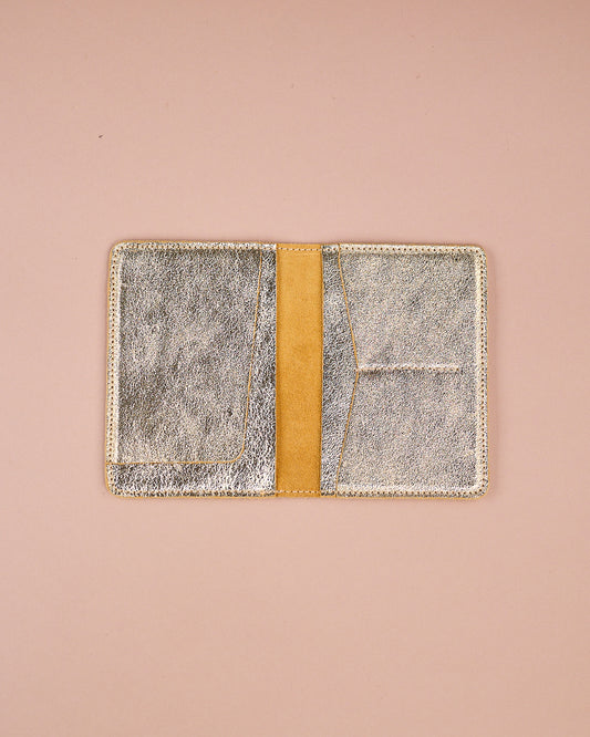 PASSHÜLLE METALLIC GOLD
