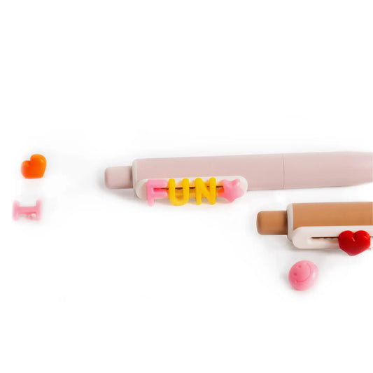 STIFTE 4ER SET MIT CHARMS PASTELL