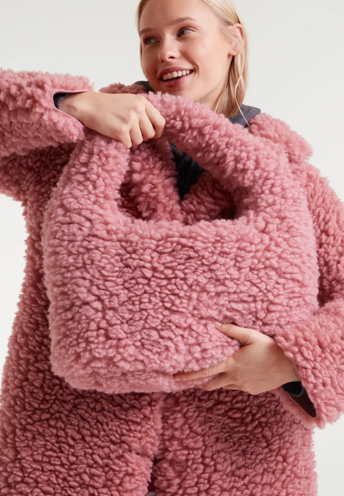 HANDTASCHE FLUFFY ROSA