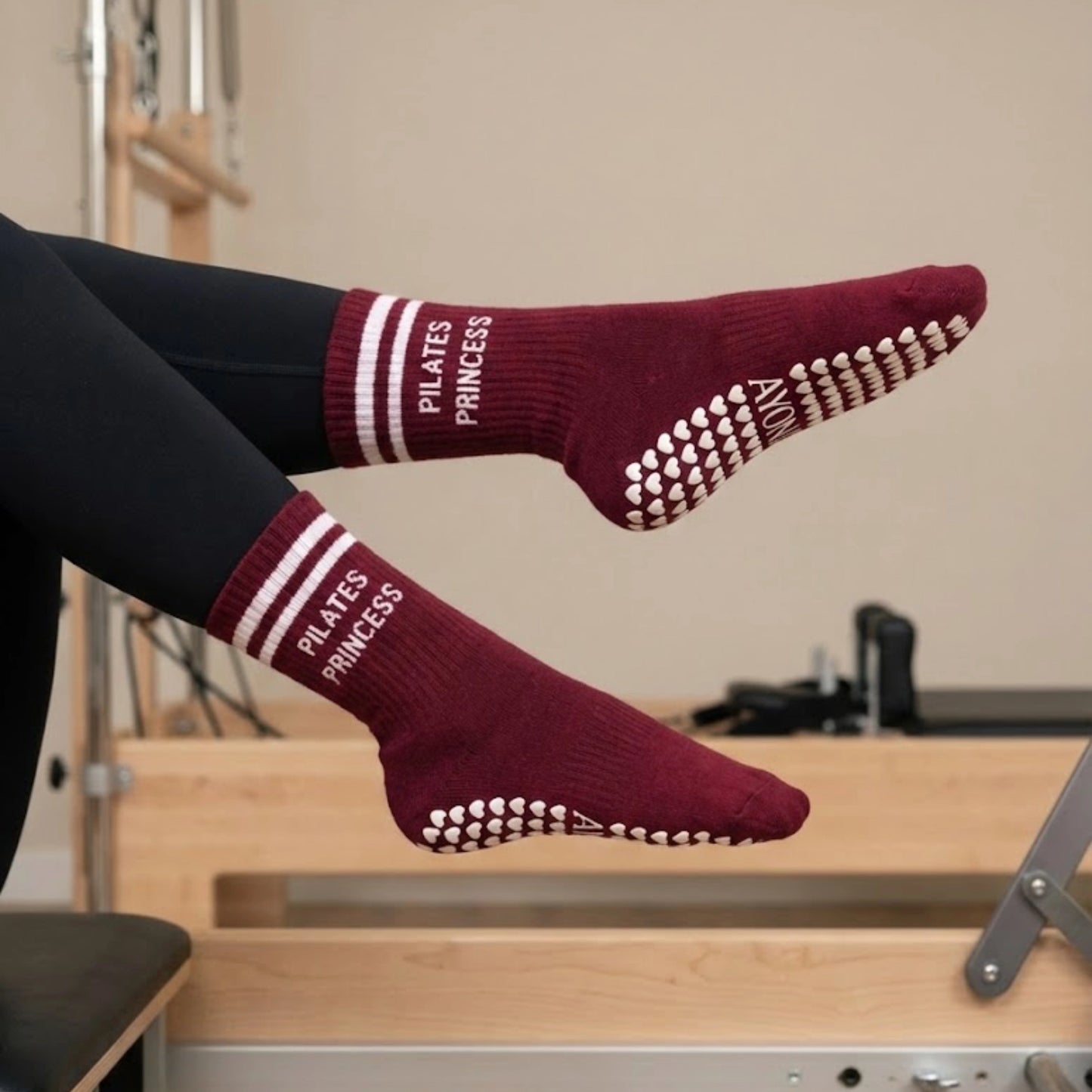 GRIP PILATES-SOCKEN – BURGUNDERROT
