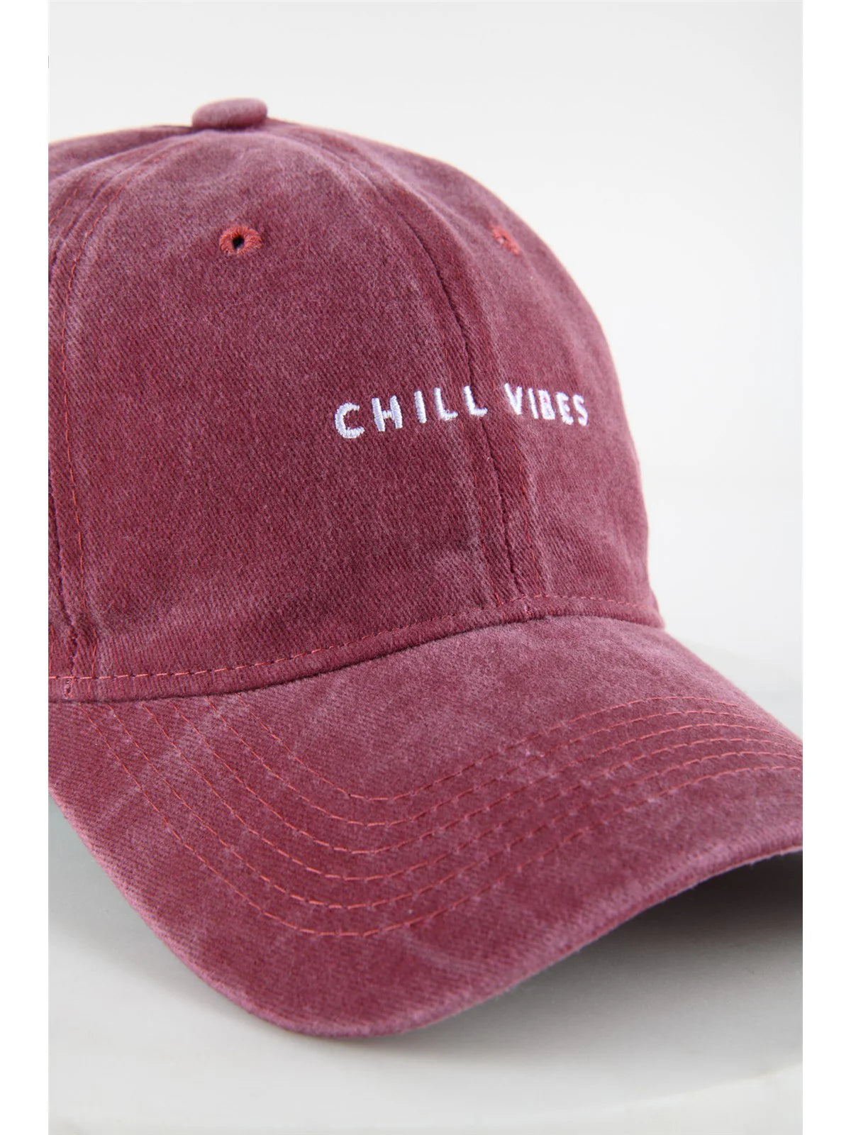 CHILL VIBES CAP BORDEAUX