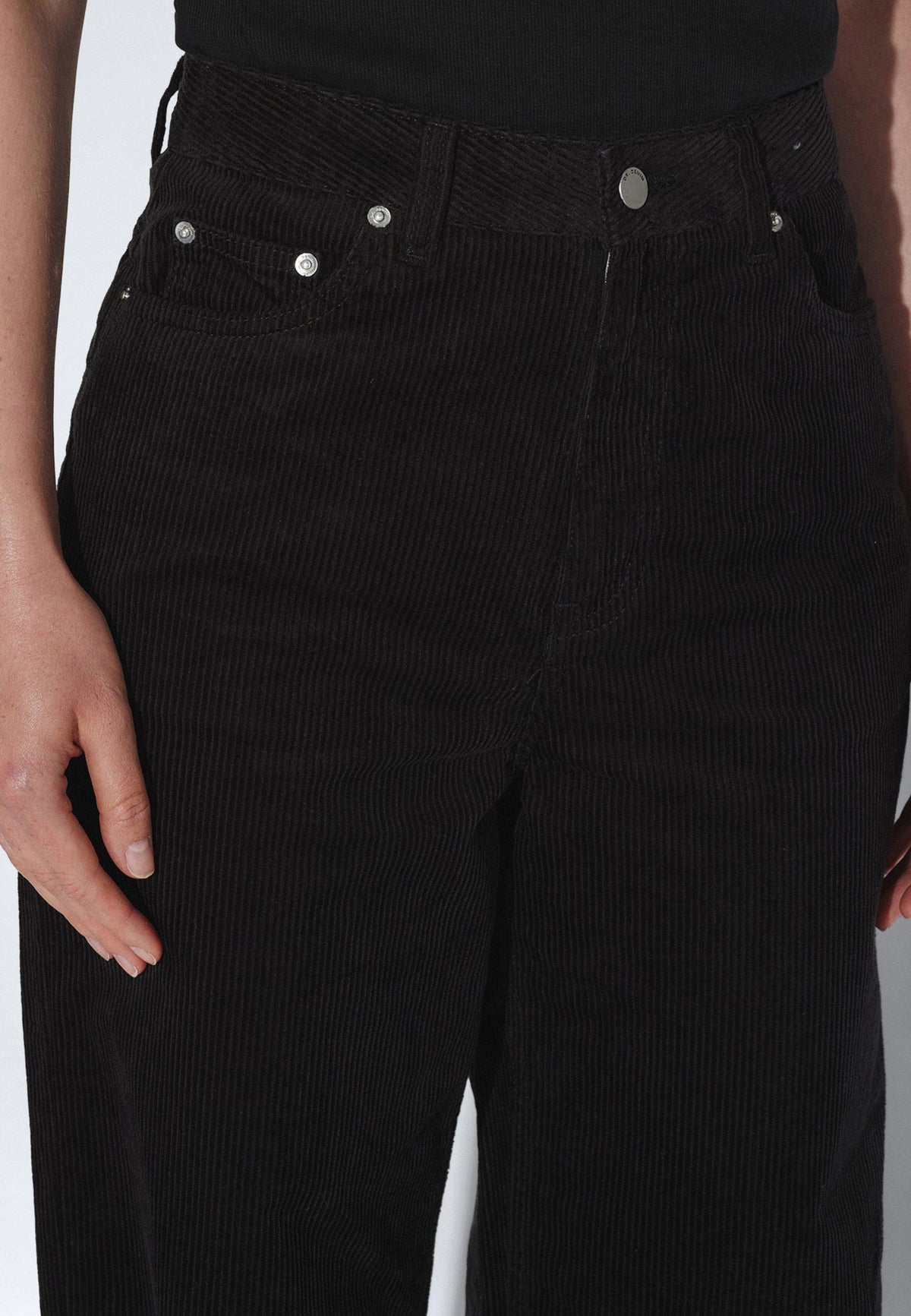 DONNA HIGH RELAXED - BLACK