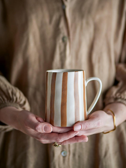 BECHER BEGONIA BRAUN