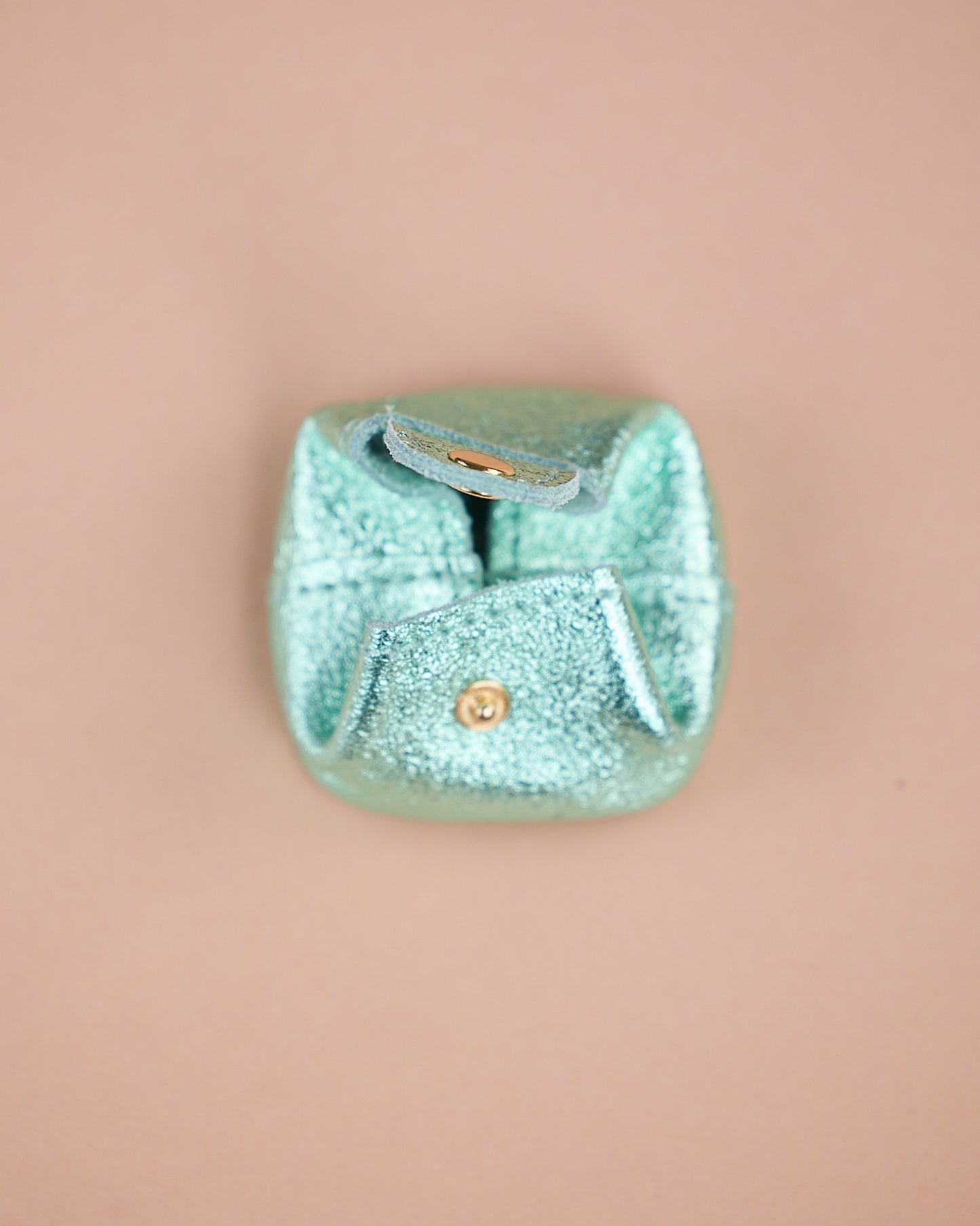 GELDBEUTEL QUADRAT GRÜN METALLIC