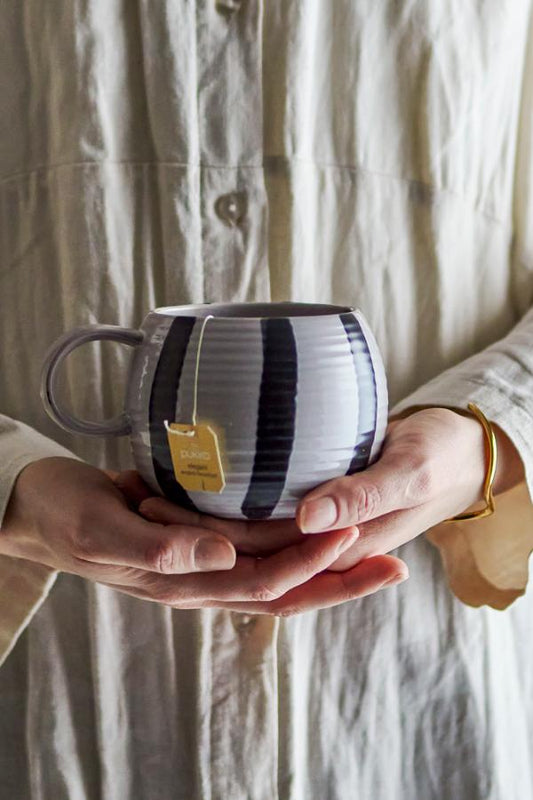 TASSE SERINA STREIFEN SCHWARZ
