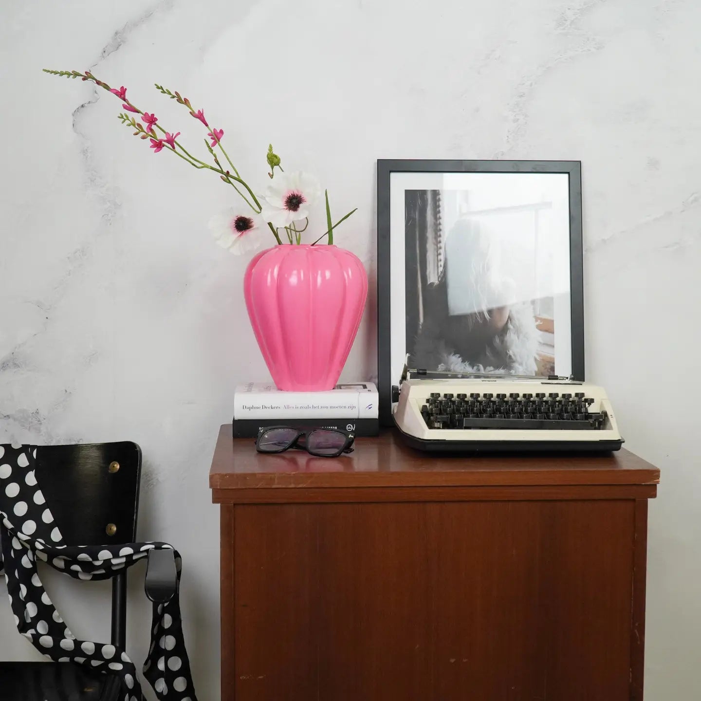 VASE SWIRL PINK