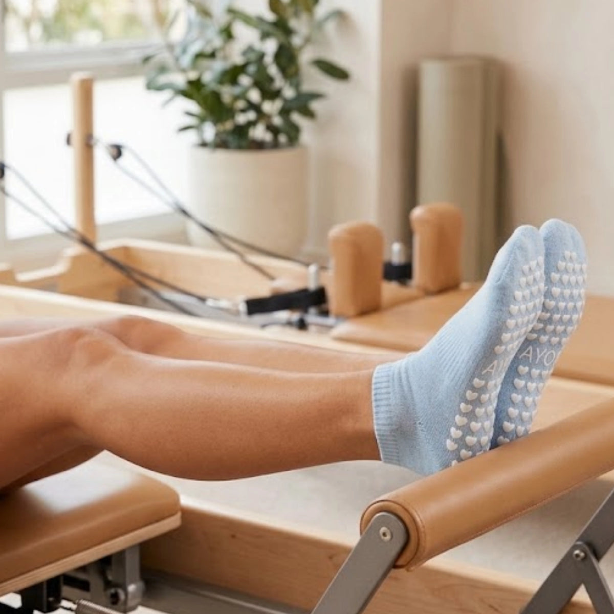 LOW RISE GRIP PILATES SOCKEN – BLAU