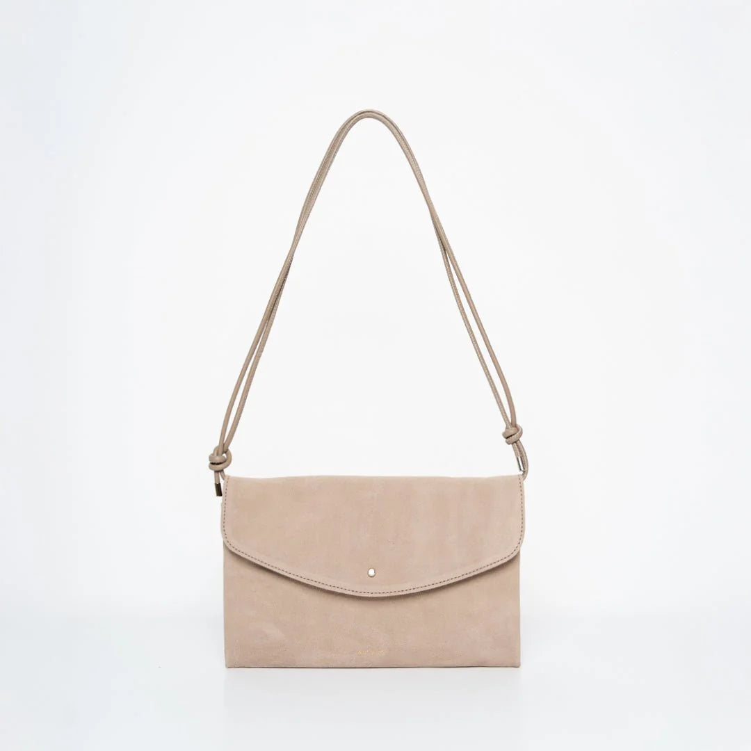 TASCHE CUTE CLUTCH - SUEDE CARAMELO