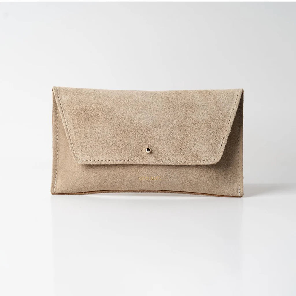 GELDBEUTEL MINI ENVELOPE - SUEDE CARAMELO
